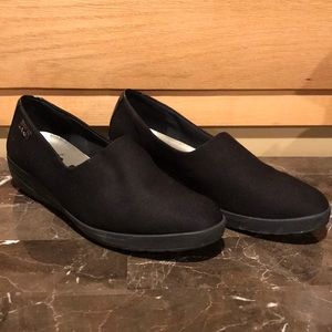 Anne Klein Sport Yupika Wedge Slip-on Sz 10
